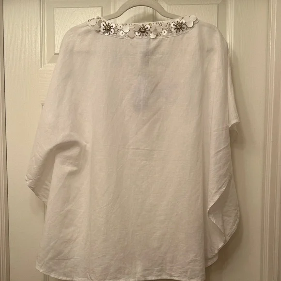 Chico's Ivory Tunic with Taupe and Silver Accents Size 1 - Picture 5 of 12